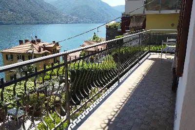 Casa Indipendente in vendita, Via Schignano, Argegno