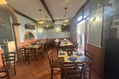 Negozio in vendita, Via dei Traghetti, Roma