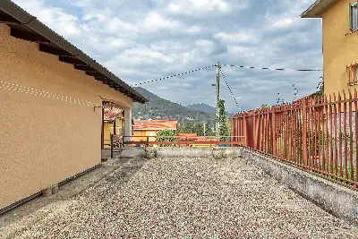 Villa Bifamiliare in vendita, Via dei Platani, Lavena Ponte Tresa