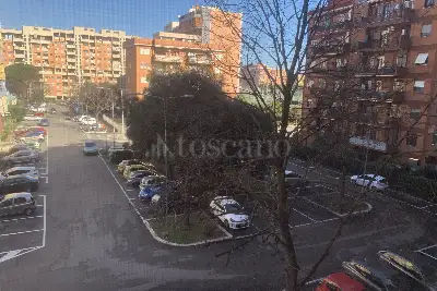 Casa in vendita, Piazzale Aldo Moro, Pomezia