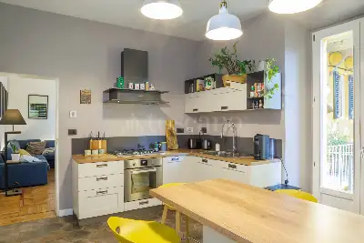 Casa in vendita, Via Irnerio, Bologna