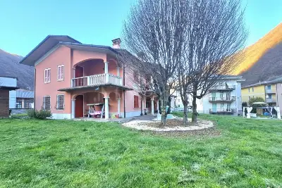 Villa in vendita, Via F. Petrarca, Sarezzo