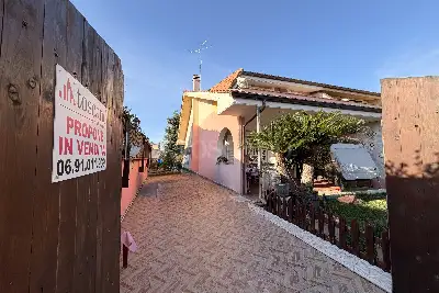 Villa Plurifamiliare in vendita, Via Oglio, Ardea