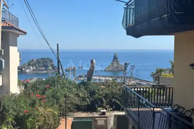 Casa in vendita, Via G. M. Frontini, Aci Castello