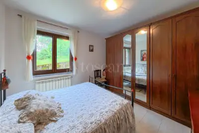 Casa in vendita, Via Monderizza, Marchirolo