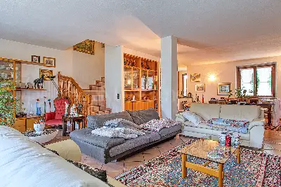 Villa in vendita, Via Ferruccio Pellini, Marchirolo