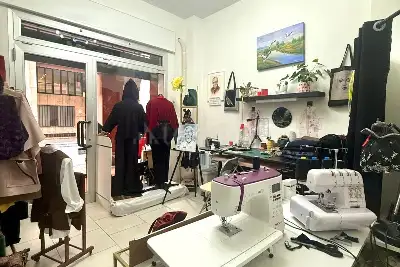 Negozio in vendita, Via Sant'Isaia, Bologna