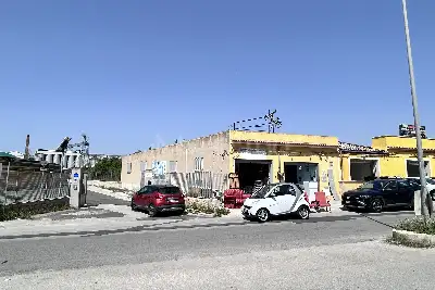 Capannone in vendita, Avola, Avola