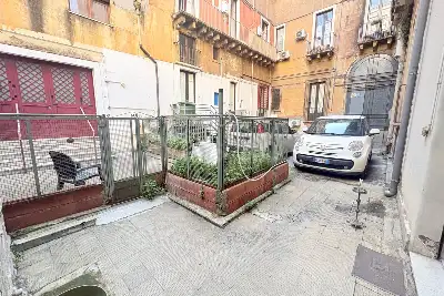 Negozio in vendita, Via Giaconia, Catania