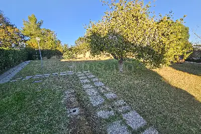 Villa in vendita, via delle roselle, Anzio