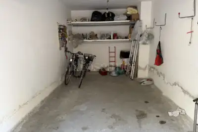 Garage in vendita, Via Cavour, Alba Adriatica