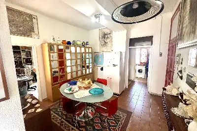 Casa Indipendente in vendita, Via Appia Lato Napoli, Formia