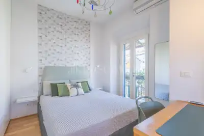 Casa in vendita, Via Paolo Frisi, Milano