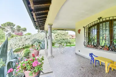 Villa in vendita, Via Edmondo De Amicis, Fino Mornasco