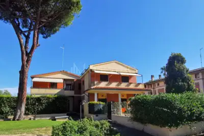 Casa in vendita, Via Aristofane, Roma