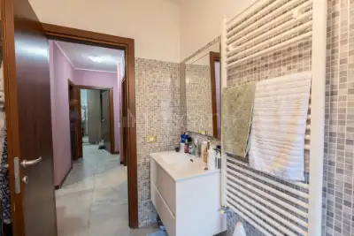 Villino a Schiera in vendita, Viale Le Corbusier, Latina