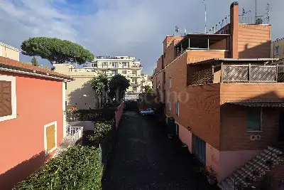 Casa in vendita, Via della Pisana, Roma