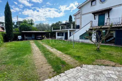 Villa in vendita, Via Monte Caminetto, Sacrofano