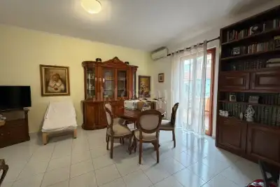 Villa in vendita, Via Taleggio, Roma