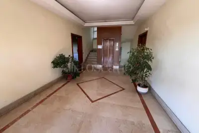 Casa in vendita, Via Quadroni, Roma