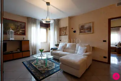 Casa in vendita, Viale della Libertà, Pordenone