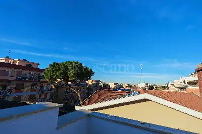 Casa in vendita, Via Vincenzo Viara de Ricci 4, Roma