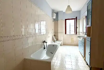 Casa in vendita, Via Garibaldi, Monteforte Irpino