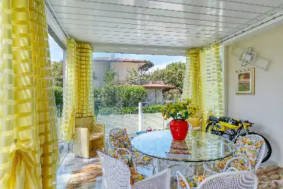 Villa in vendita, Via Luigi Pirandello, Camaiore