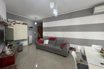 Casa in vendita, Piazza Salvador Allende, Nereto