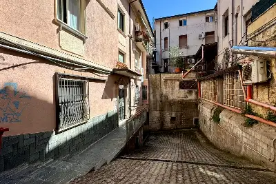 Box in vendita, Vicolo Sapienza - Avellino , Avellino