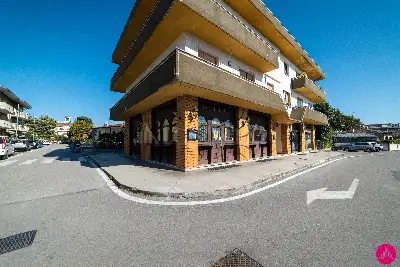 Attività Commerciale in vendita, Via Dante, Roveredo in Piano