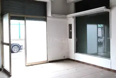 Negozio in vendita, Via Santorre di Santarosa, Roma