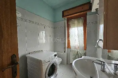 Casa in vendita, Via Gran Bretagna, Pomezia