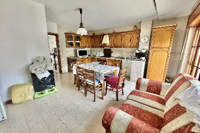 Villa in vendita, Via Gabriele D'Annunzio, Anzio