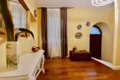 Casa Indipendente in vendita, Via Francesco Spasari, Catanzaro