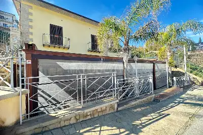 Negozio in affitto, Via Felice Cavallotti, Trabia