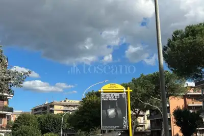 Negozio in affitto, Viale Giuseppe Sirtori, Roma