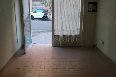 Negozio in vendita, Via Eleonora d'Arborea, Roma