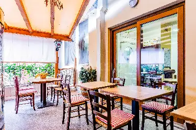 Attività Commerciale in vendita, Via Marconi, Besano