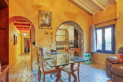 Casa Indipendente in vendita, Via Pradaccio, Cadegliano-Viconago