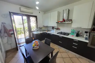 Villa in vendita, Via Torcegno, Roma