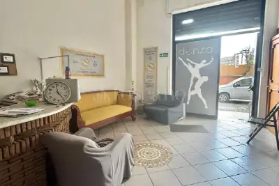 Negozio in affitto, Via Benedetto Croce, Avellino