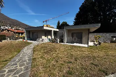 Villa in vendita, Via Zoni, Lavena Ponte Tresa