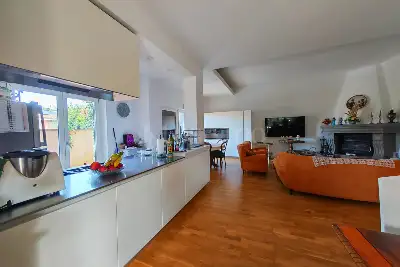 Villa Bifamiliare in vendita, Via Catullo, Ariccia