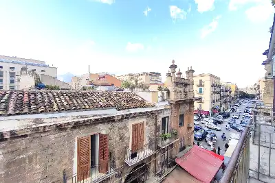 Casa in vendita, Via Volturno, Palermo