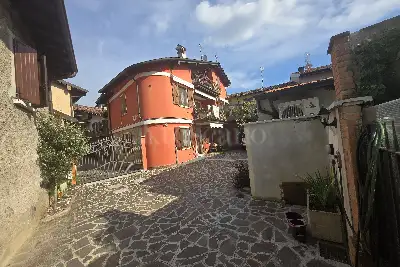 Casa Indipendente in vendita, Ad.ze Casa Natale di Papa Paolo VI, Concesio