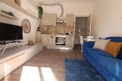 Casa in vendita, Via G. Garibaldi, Casalecchio di Reno