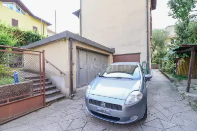 Villa Bifamiliare in vendita, Via Antonio Canova, Como