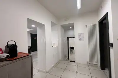 Ufficio in vendita, Via Ariberto da Intimiano, Cantù