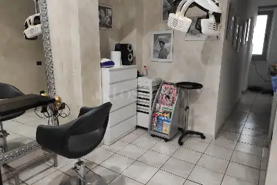 Attività Commerciale in vendita, Via Lucrino, Roma